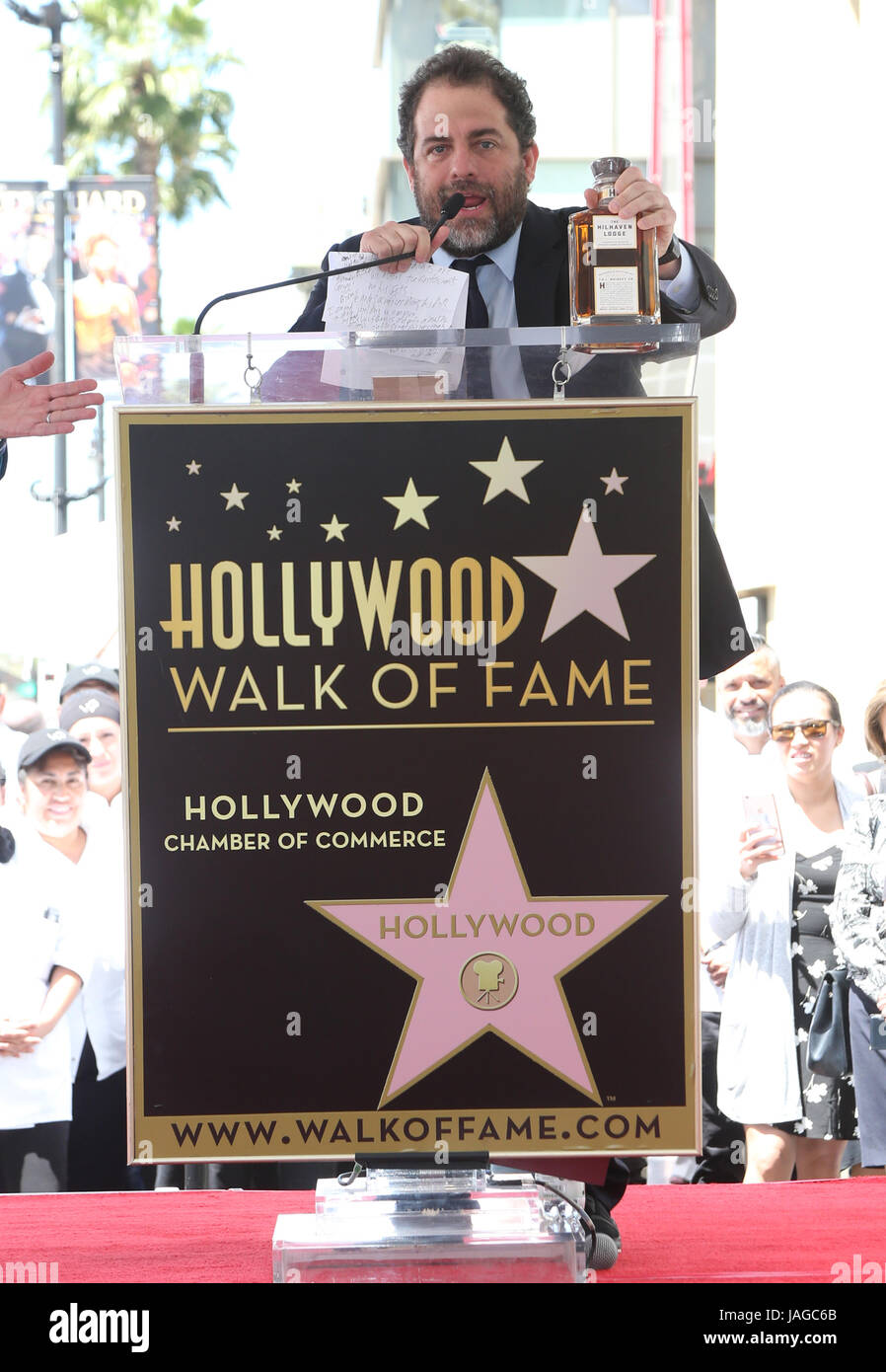 Wolfgang Puck geehrt mit Stern auf dem Hollywood Walk Of Fame mit: Brett Ratner Where: Hollywood, Kalifornien, Vereinigte Staaten, wann: 26. April 2017 Kredit: FayesVision/WENN.com Stockfoto