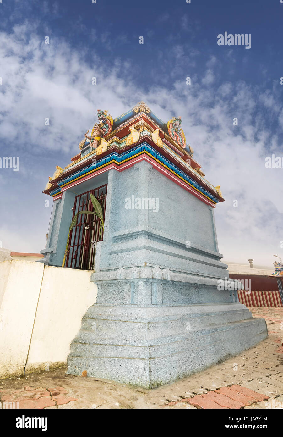 Architektur des South Indian Tempel "Kuzhanthai Velappar" im Dorf Poombarai. Der Tempel verfügt über drei tausend Jahre Geschichte und wurde geweihten b Stockfoto