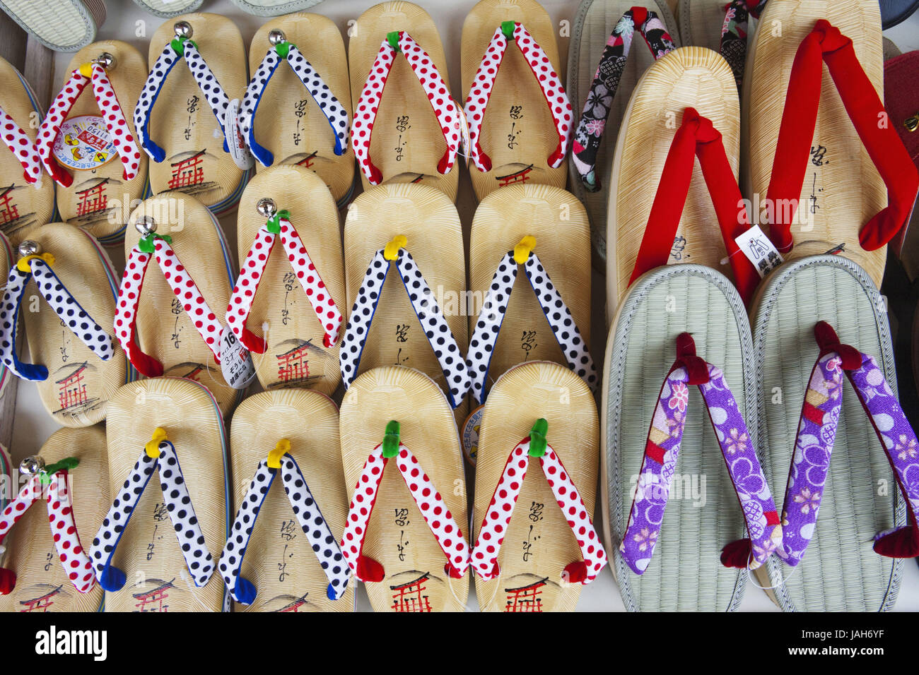 Japan, Insel Miyajima, Souvenir, japanische Sandalen, Getas, Stockfoto