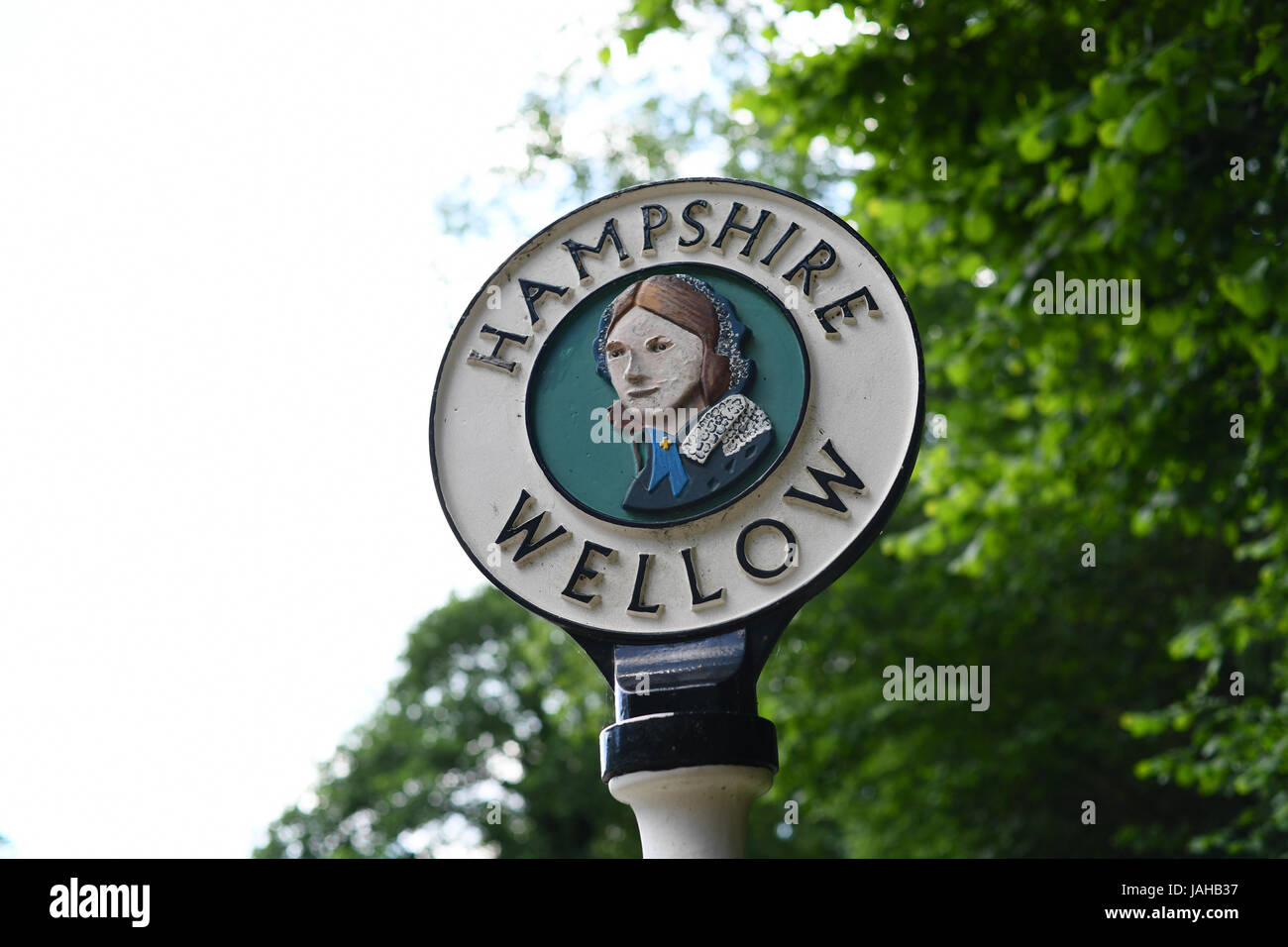 Florence Nightingale Straßenschild im Westen gelb Hampshire Stockfoto