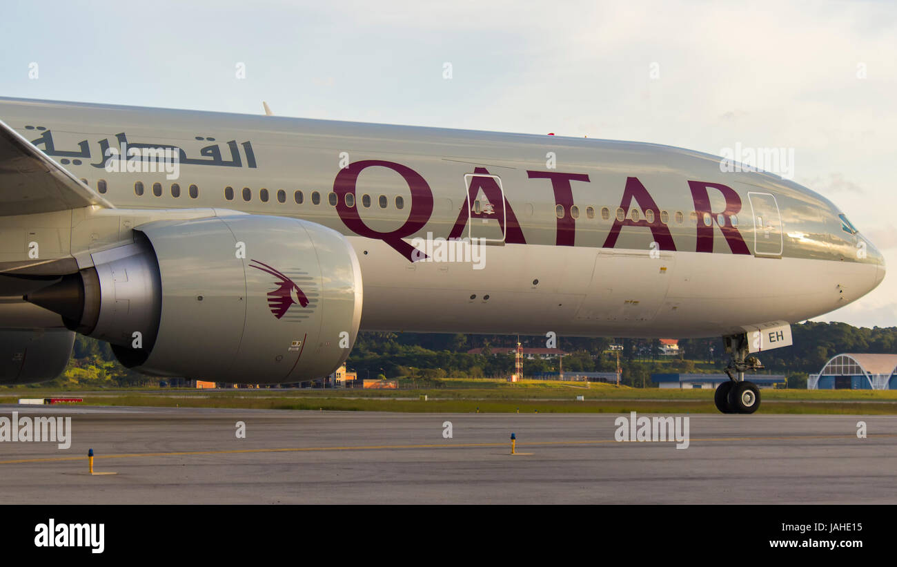 Boeing 777300er qatar airways