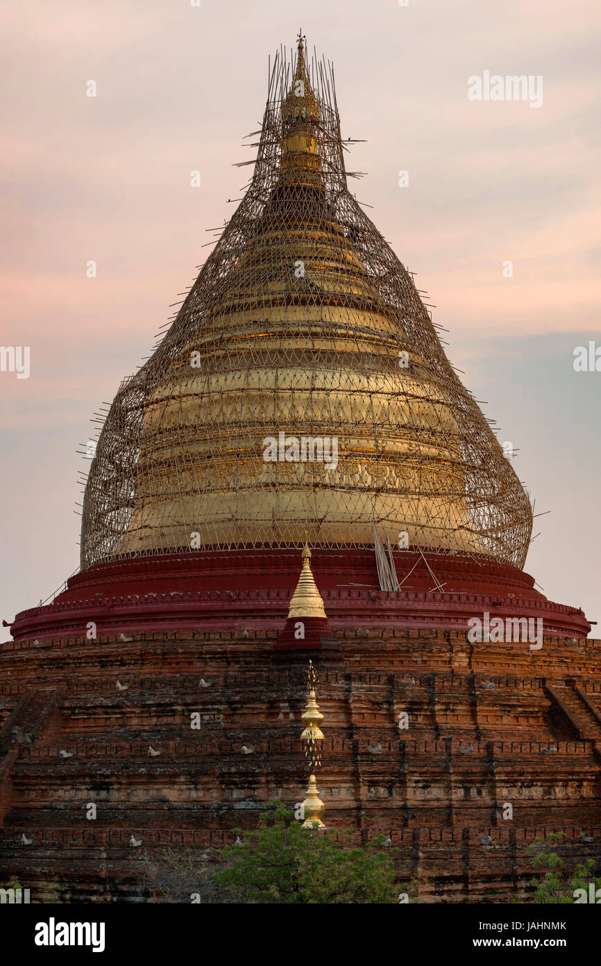 Dhammayazika Pagode ist eine Goldene Pagode in New Bagan Bereich. Stockfoto