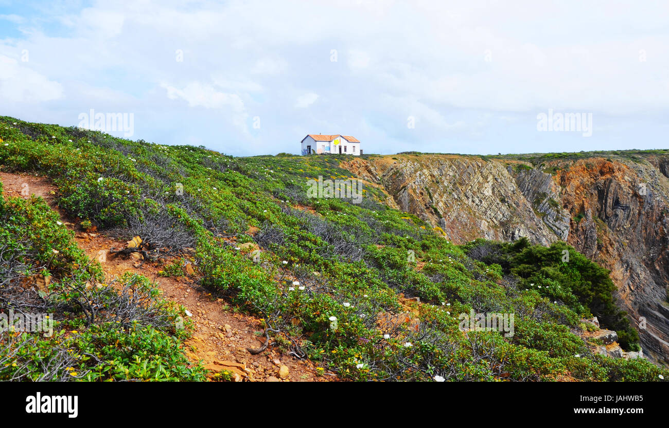 Einsame Weg in den Himmel, Westküste der Algarve, Portugal im Frühjahr Stockfoto