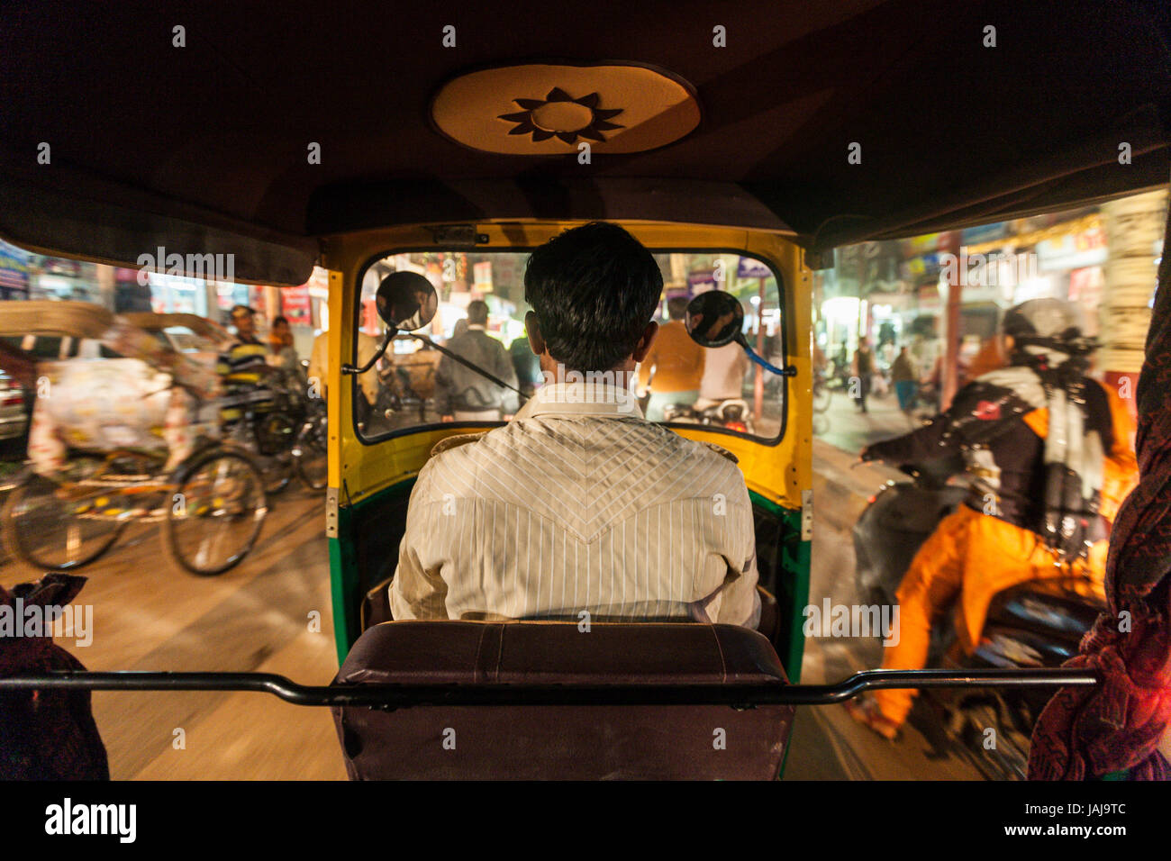 Rikscha in Varanasi, Uttar Pradesh, Indien, Asien Stockfoto