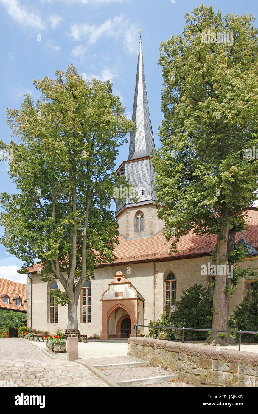 Deutschland, Hessen, Nordhessen, Slot, evangelische Stadtkirche, außerhalb, Nordhessen, Altstadt, Kirche, Kirche, Kirche, glauben, Religion, Christentum, Kirchturm, Bäume, Stockfoto