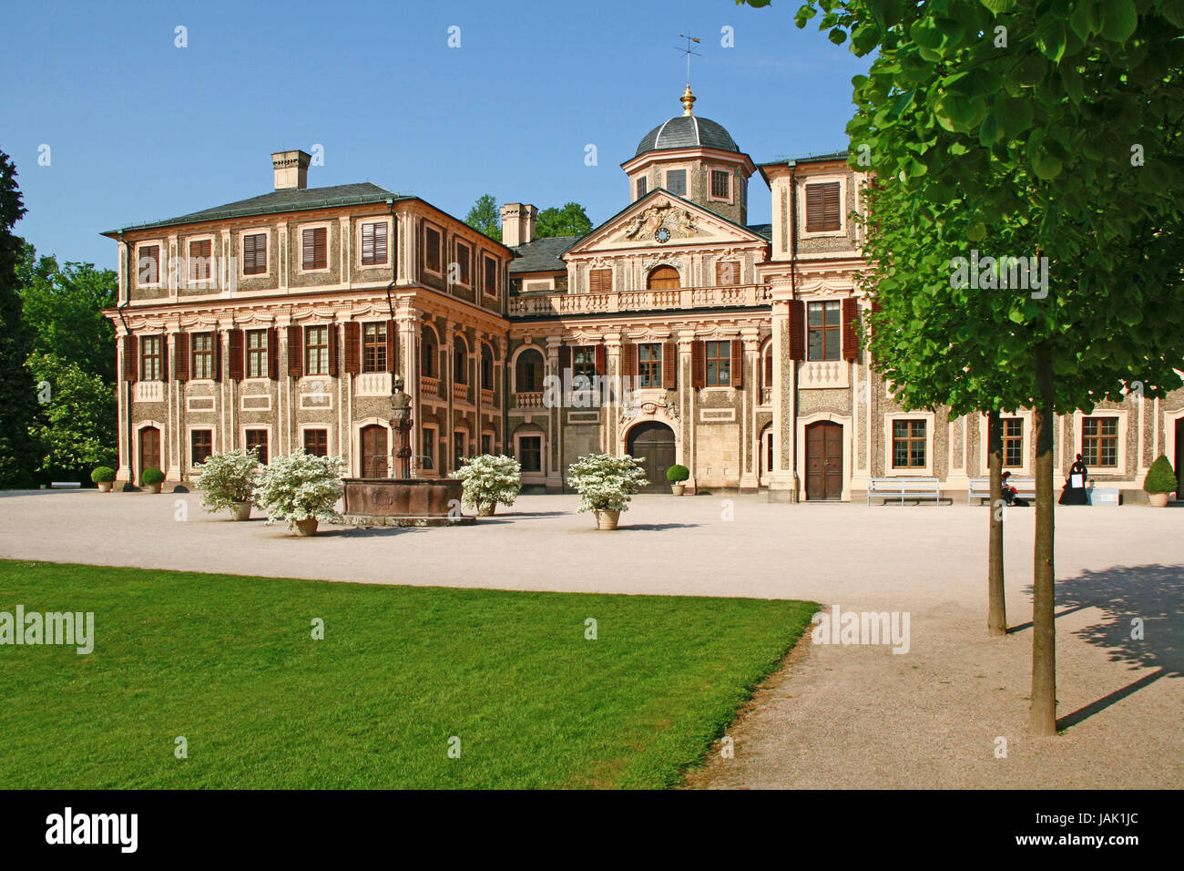 Deutschland, Baden-Wurttemberg, Rastatt, Schloss Favorit, Sperre, Gebäude, Baustil, Barock, Lustschloss, Sehenswürdigkeit, Tourismus, draußen, Brunnen, Stockfoto