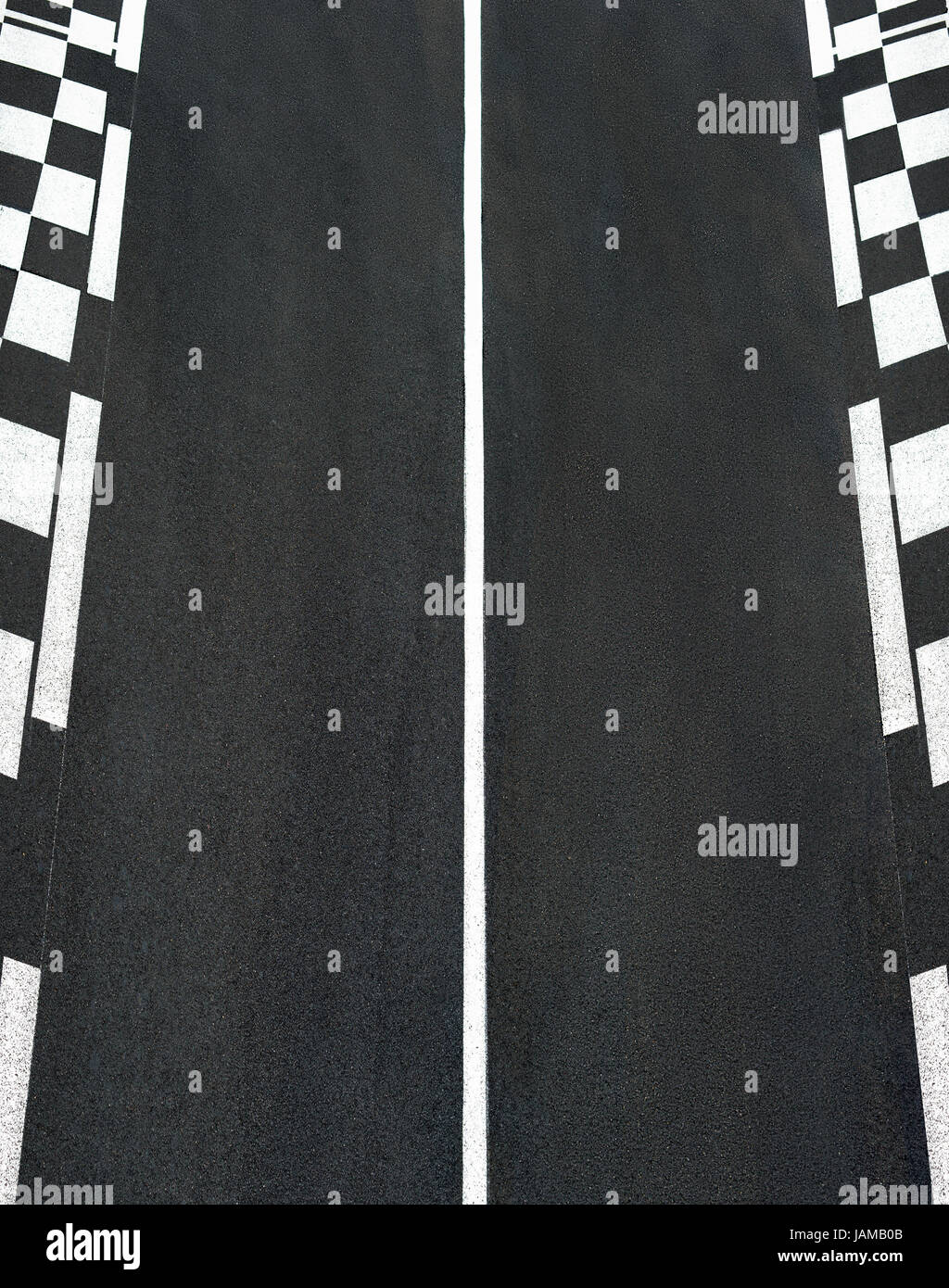Textur von Autorennen Asphalt und schwarz weißen Bordstein auf Straße Grand-Prix-Strecke Stockfoto