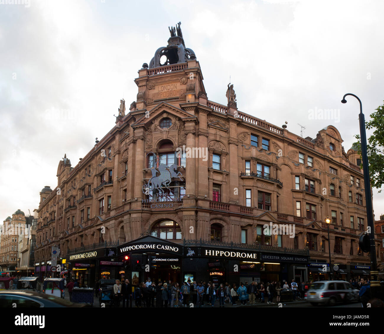 Das Hippodrome Casino, Charing Cross Road, Leicester Square, London, England; zusammengesetztes Bild Stockfoto