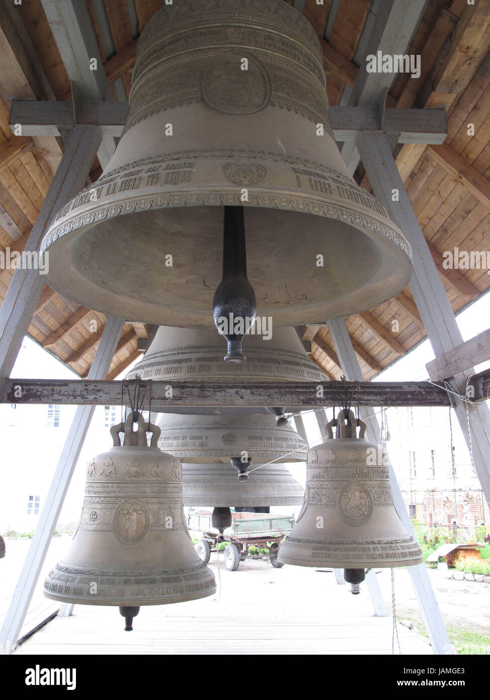 Russland, Solowezki-Inseln, Solowezki-Kloster, Glocken, Solowezki, Solowezki Kreuzgang, Kirchenglocken, Kirchenglocken, Ring, klingeln, Guss-Eisen, hängen, Stockfoto