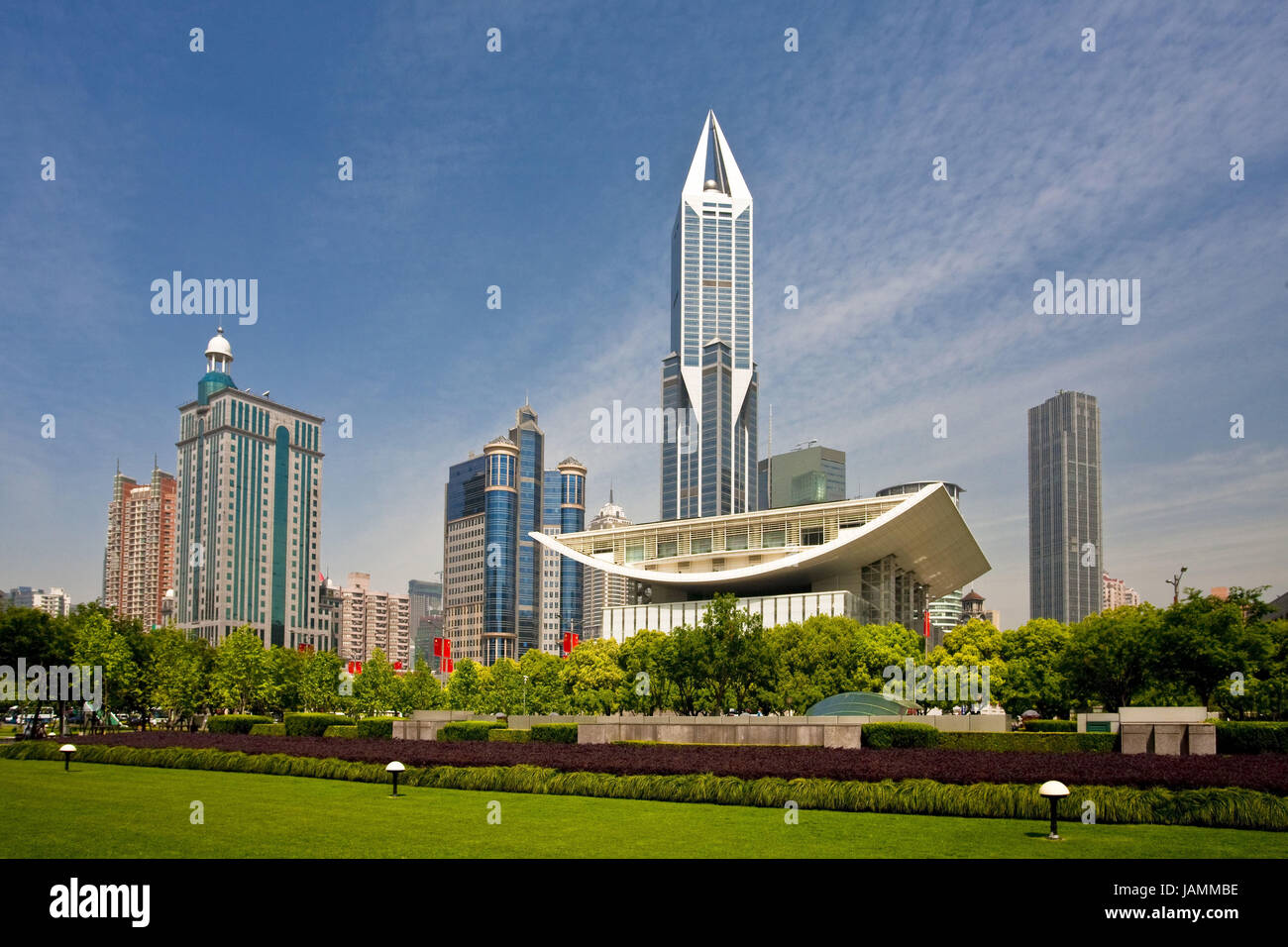 China, Shanghai, Volksplatz, Shanghai Grand Theater, Tomorrow Square Tower, Stockfoto