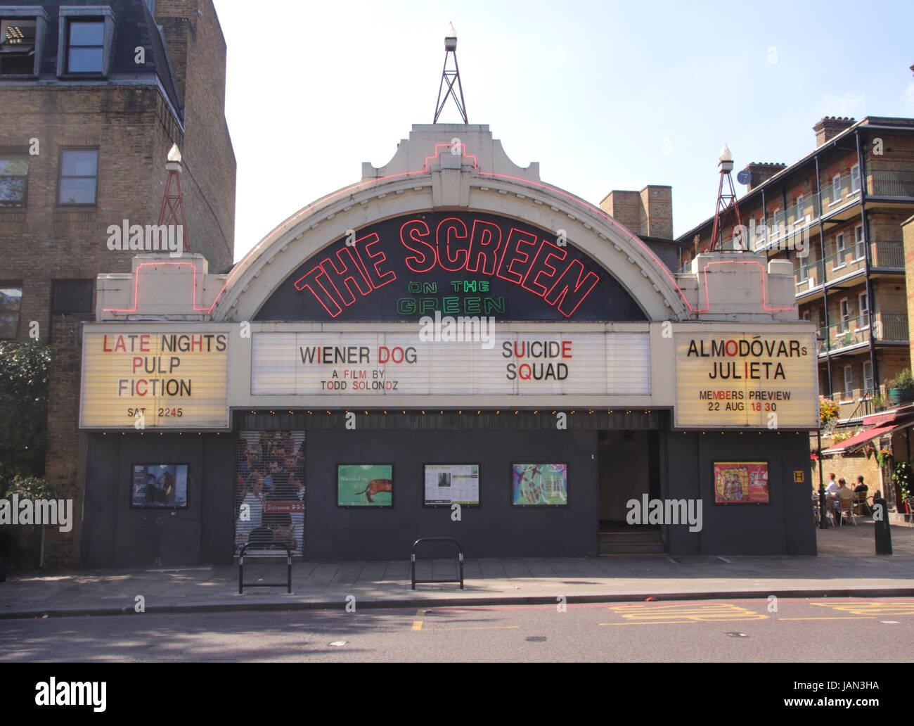 Der Bildschirm auf den grünen Kino Upper Street Islington London Stockfoto
