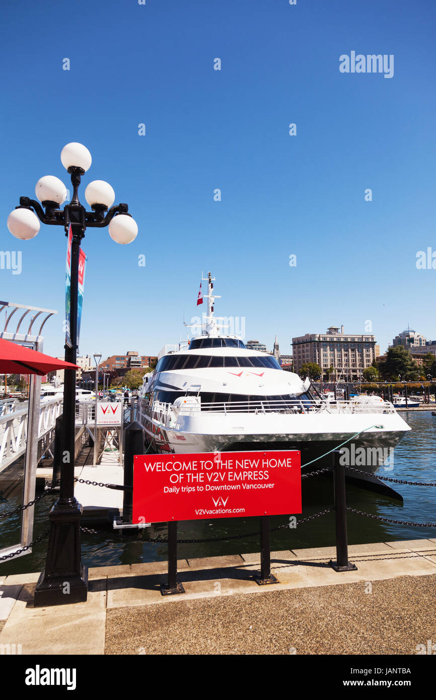 Die neue Luxus-Fähre V2V Kaiserin Victoria Harbour. Victoria BC Kanada Stockfoto