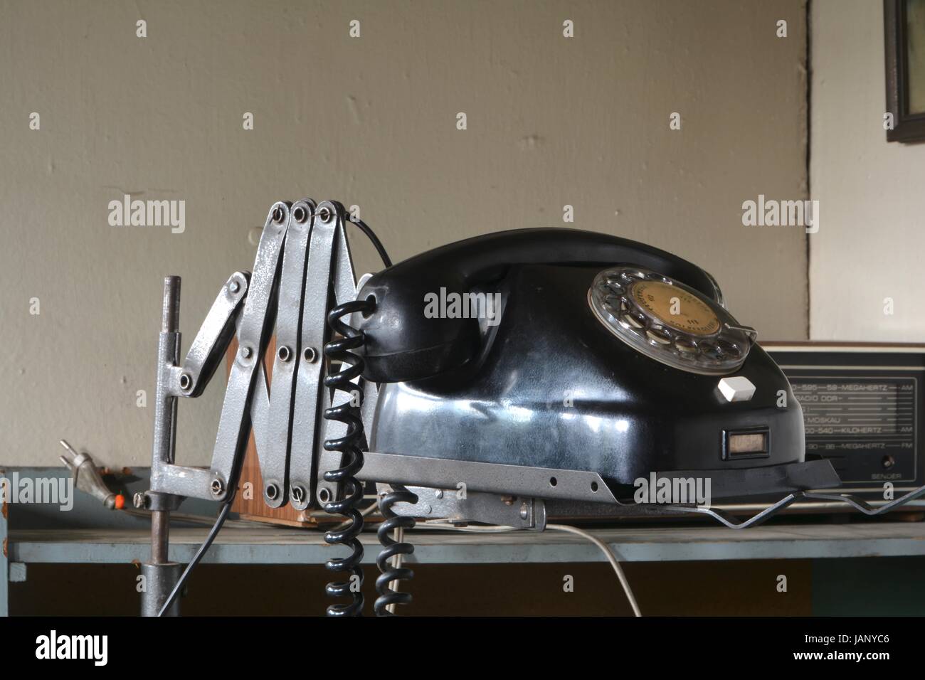 Das alte Handy in einem Büro Stockfoto