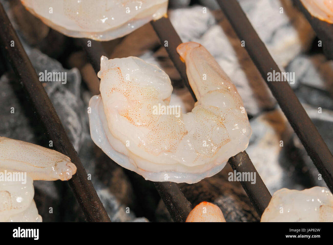 Grill Mit Gegrillten Garnelen Stockfoto