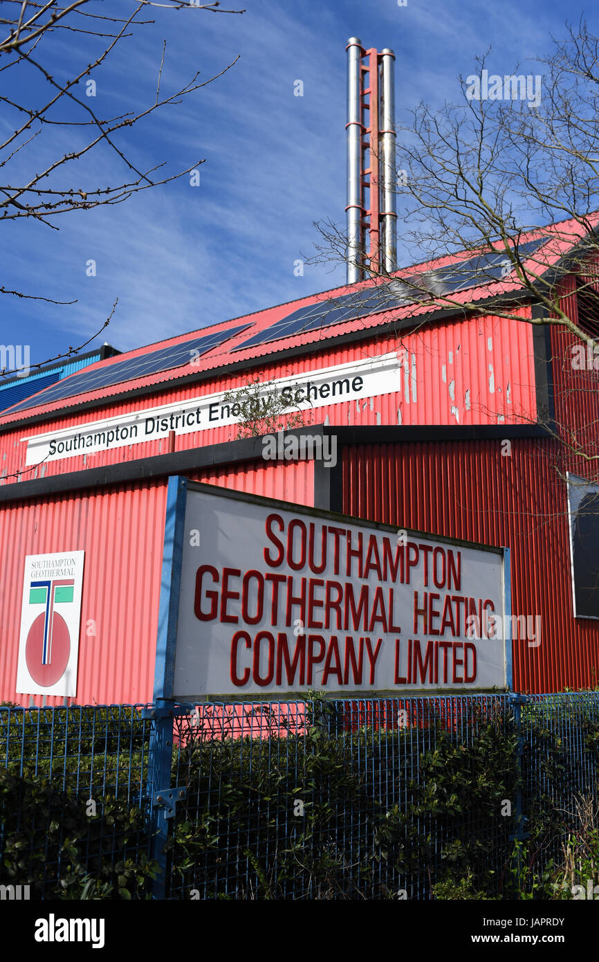 Southampton geothermische Heizung liefert, liegt im Herzen der Stadt Southampton das Geothermie-Kraftwerk Wärme quer durch die Stadt Stockfoto