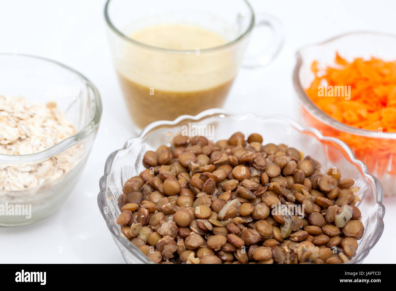 Linsensuppe Burger Zubereitung: Zutaten Linsen Burger vorbereiten Stockfoto