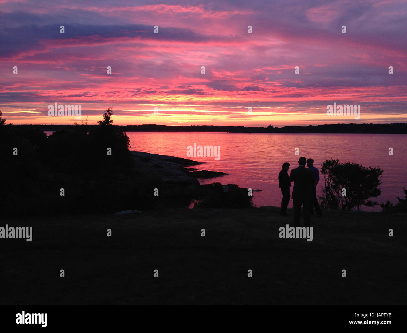 lila und orange Sonnenuntergang aus Watch Hill in Newport, Rhode Island, ri Stockfoto