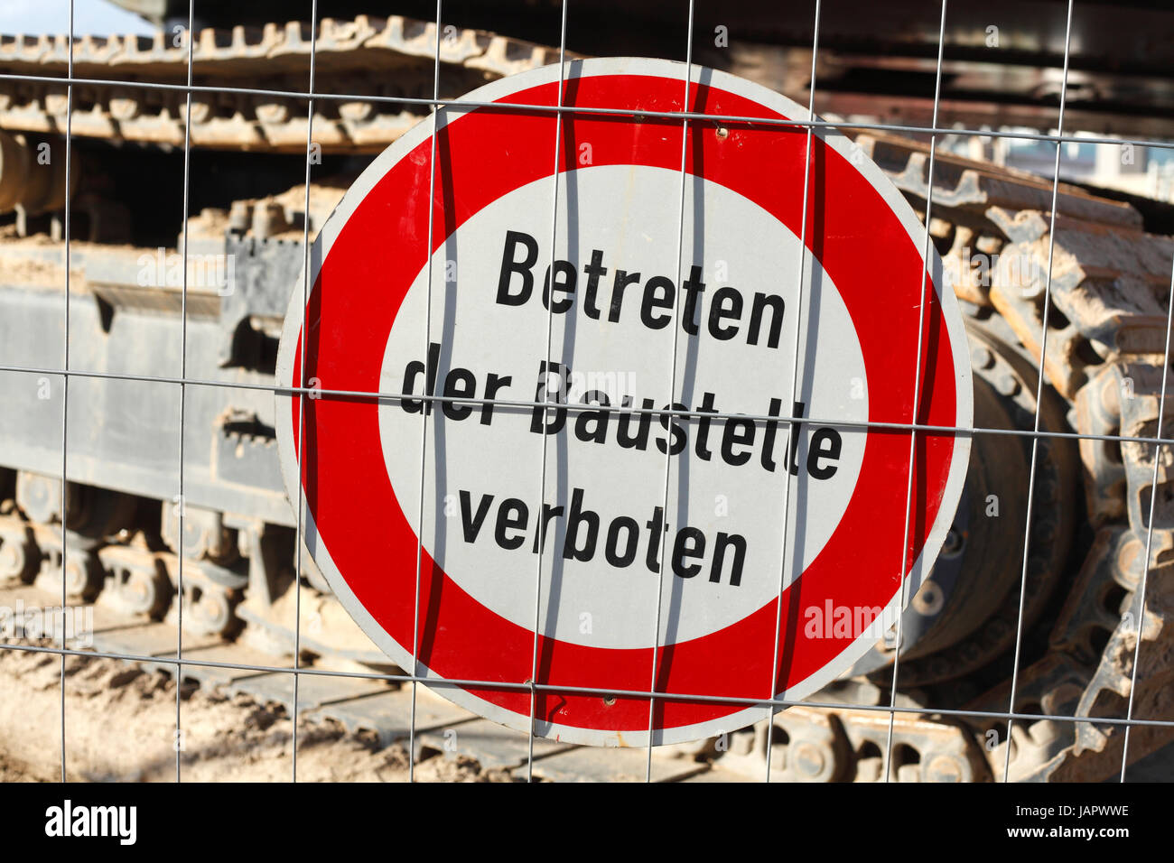 Schild Eingang der Baustelle verboten, Betreten der Baustelle verboten in deutscher Sprache Stockfoto