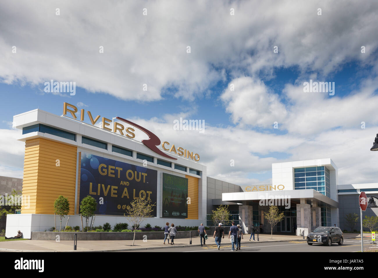 SCHENECTADY, NEW YORK, 3. Juni 2017: Rivers Casino hat vor kurzem hier eröffnet. Der Staat hofft es wird Spritzen einige dringend benötigte wirtschaftliche Tätigkeit, die Stockfoto