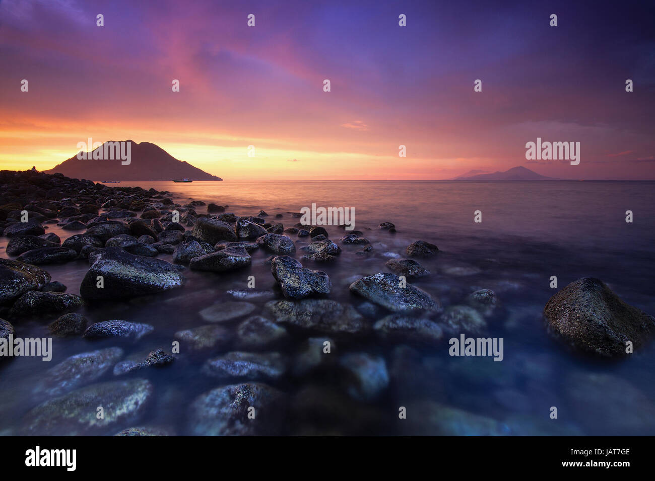 Sonnenuntergang-Hiri-Insel Stockfoto