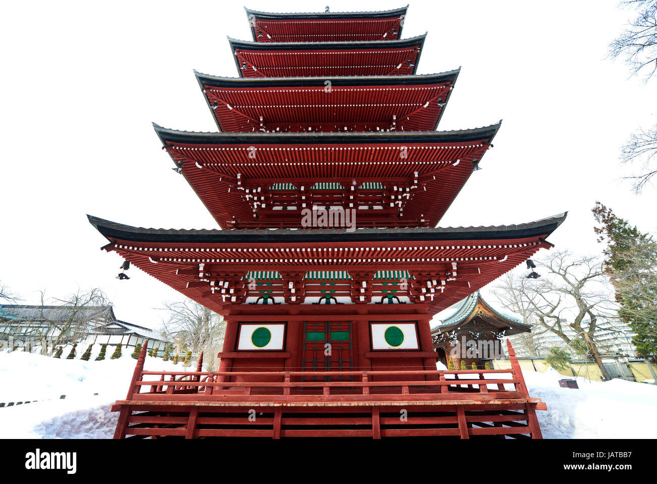 Die fünfstöckige Pagode des Saishoin-Tempels in Hirosaki wurde 1667 erbaut. Stockfoto