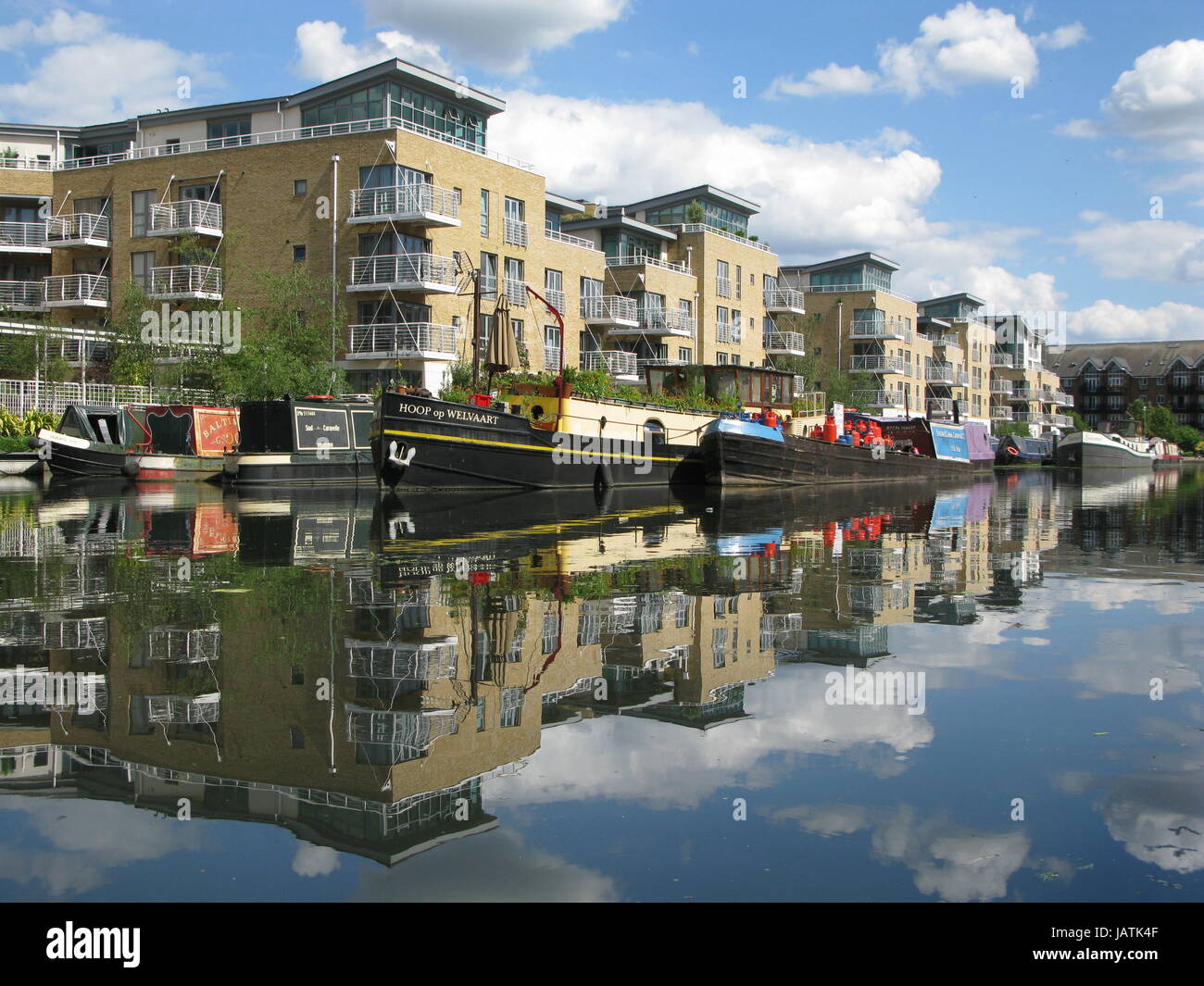 London, Vereinigtes Königreich - 1. Juni 2017: Boote in Brentford Marina, Fluss Brent, Greater London, Brentford, England, Vereinigtes Königreich, Stockfoto