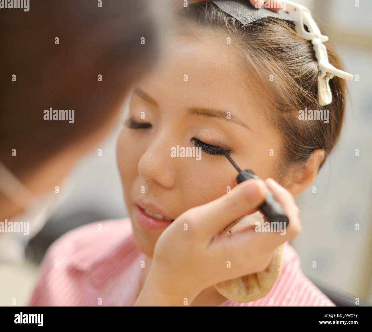 Braut Makeover Stockfotos Und Bilder Kaufen Alamy