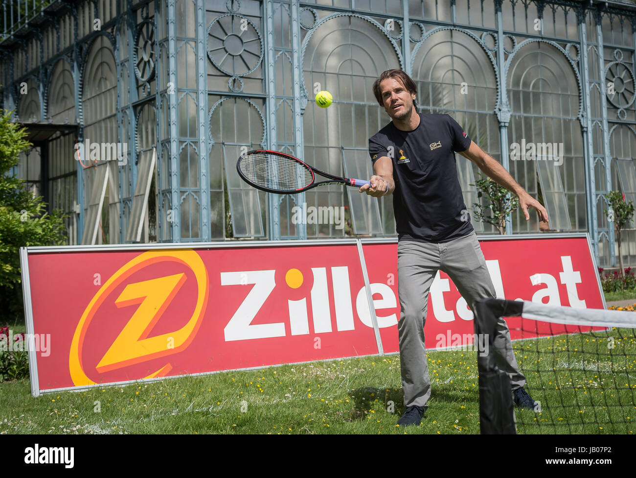 Tennisspieler Tommy Haas Deutschland spielen auf einen kleinen Platz in Stuttgart, Deutschland, 8. Juni 2017. Das ATP-Tennisturnier in Stuttgart beginnt am 12. Juni. Foto: Daniel Maurer/dpa Stockfoto