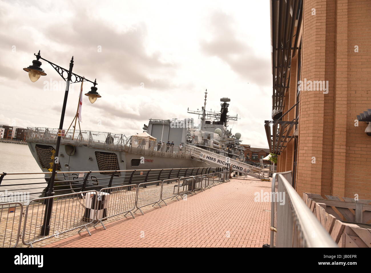 CHATHAM, ENGLAND, 8. Juni 2017 HMS RICHMOND angedockt an Str. Marys Insel Chatham für den Kampf der Medway Feierlichkeiten Credit: Alison Kabel/Alamy Live News Stockfoto