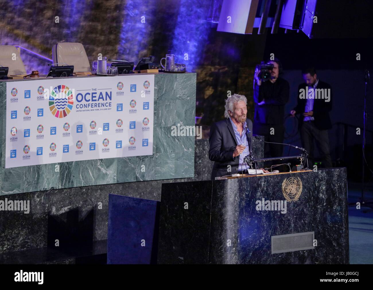 Vereinten Nationen, New York, USA, 8. Juni 2017 - Sir Richard Branson Founder von der Virgin Group spricht während der Ozean-Konferenz heute am Hauptsitz UNO in New York City. Foto: Luiz Rampelotto/EuropaNewswire | weltweite Nutzung Stockfoto