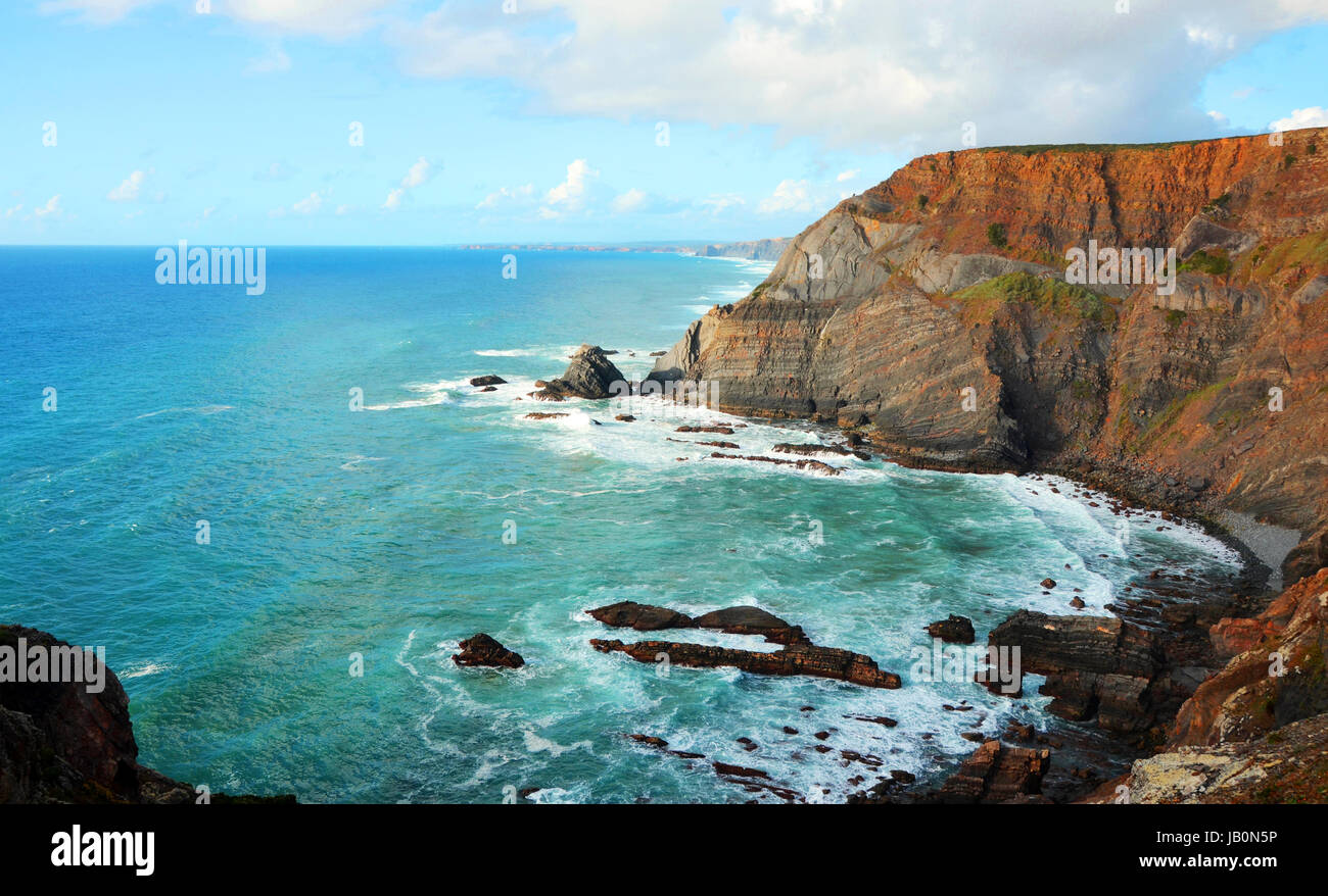 Wunderschöne Westküste der Algarve zwischen Praia Amado und Cabo de Sao Vincente (Costa Vicentina) Stockfoto
