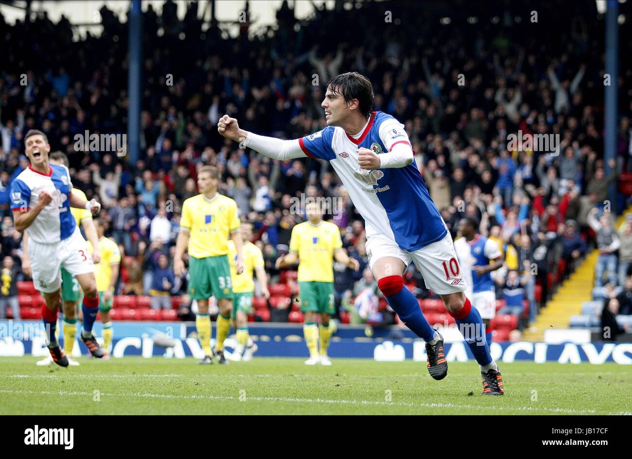 MAURO FORMICA feiert sein O BLACKBURN ROVERS V NORWICH CIT EWOOD PARK BLACKBURN ENGLAND 21. April 2012 Stockfoto