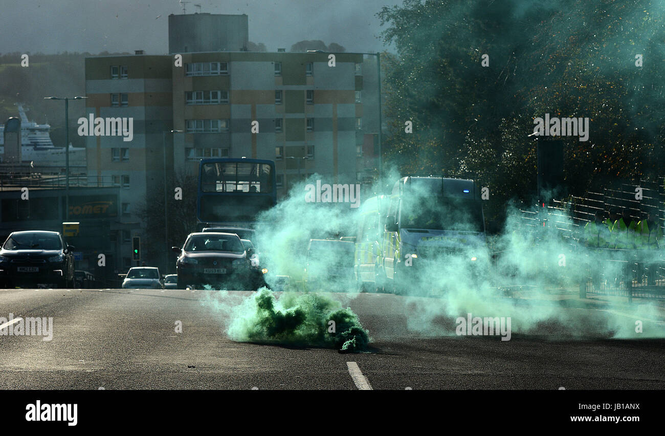 Plymouth Argyle Fußball-Fans, Devon, UK Stockfoto