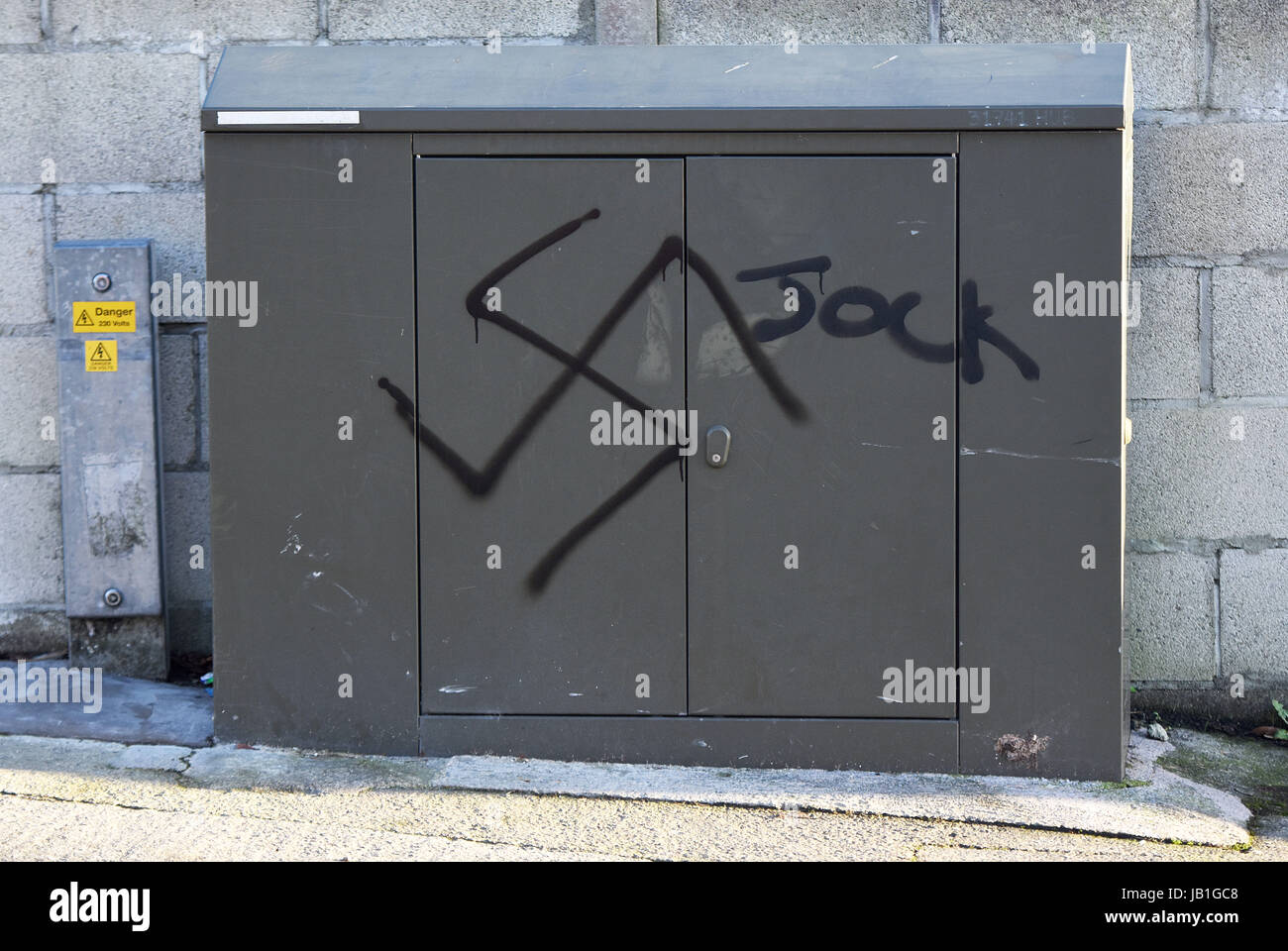 Hakenkreuz-Graffiti in Plymouth, Devon, Uk Stockfoto