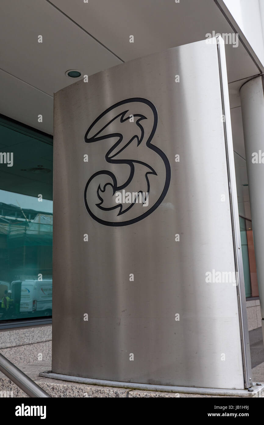 3 Mobile Logo außerhalb Dublin Hauptsitz Stockfoto