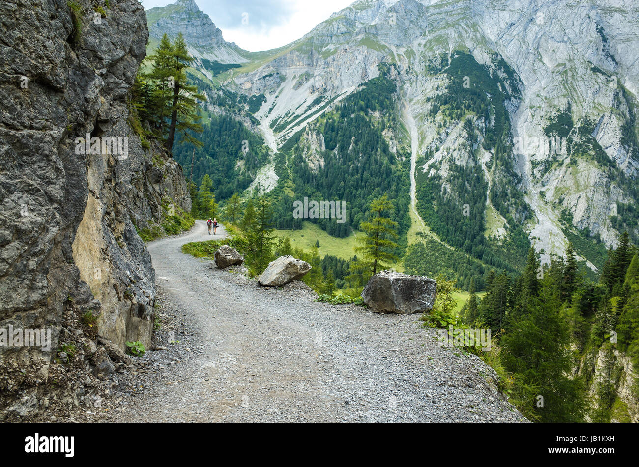 Wanderweg im Alpenpark Karwendel, Österreich Stockfoto