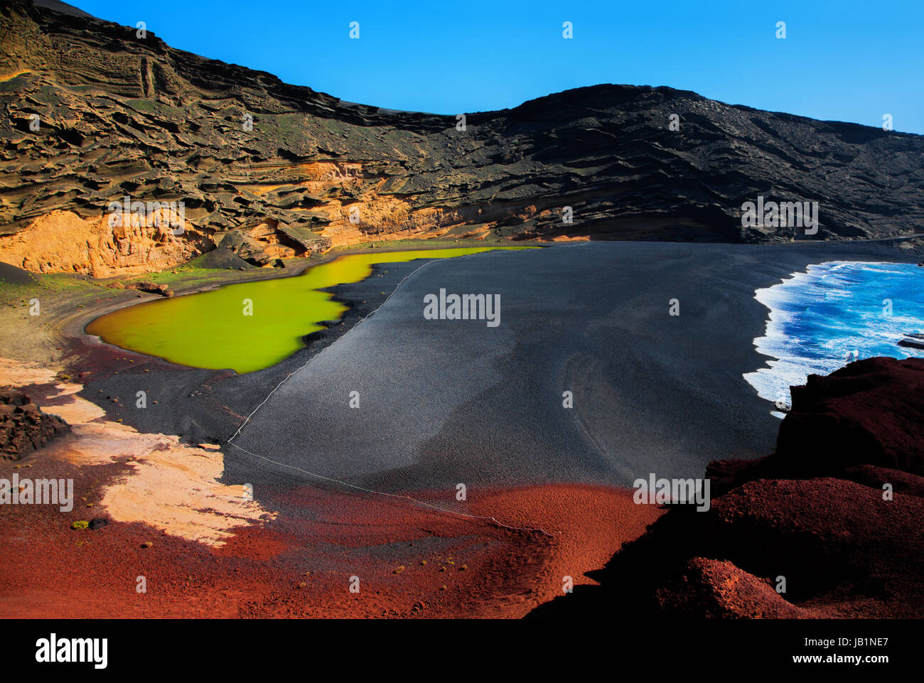 El Golfo Lago De Los Clicos Charco Verde Gr ne Lagune Insel el-golfo-lago-de-los-clicos-charco-verde-gr-ne-lagune-insel