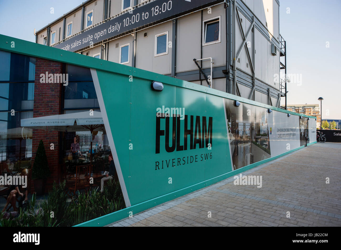 Fulham-Riverside Apartment Entwicklung Werbung Horten, Fulham, London Stockfoto