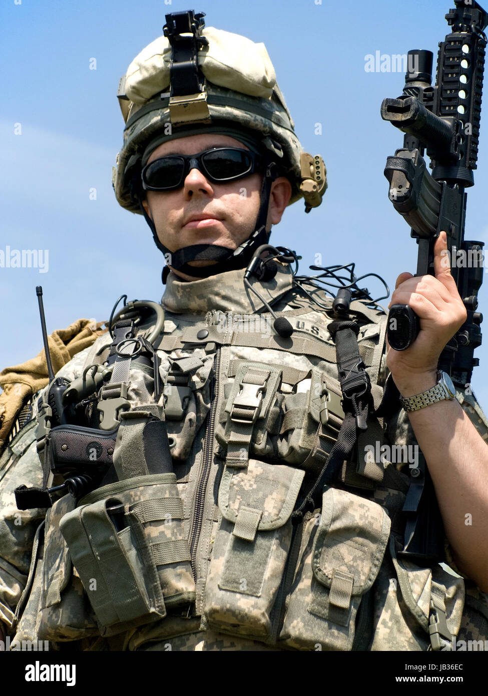 US-Soldaten in uniform mit seinem Gewehr Tarnung Stockfotografie - Alamy