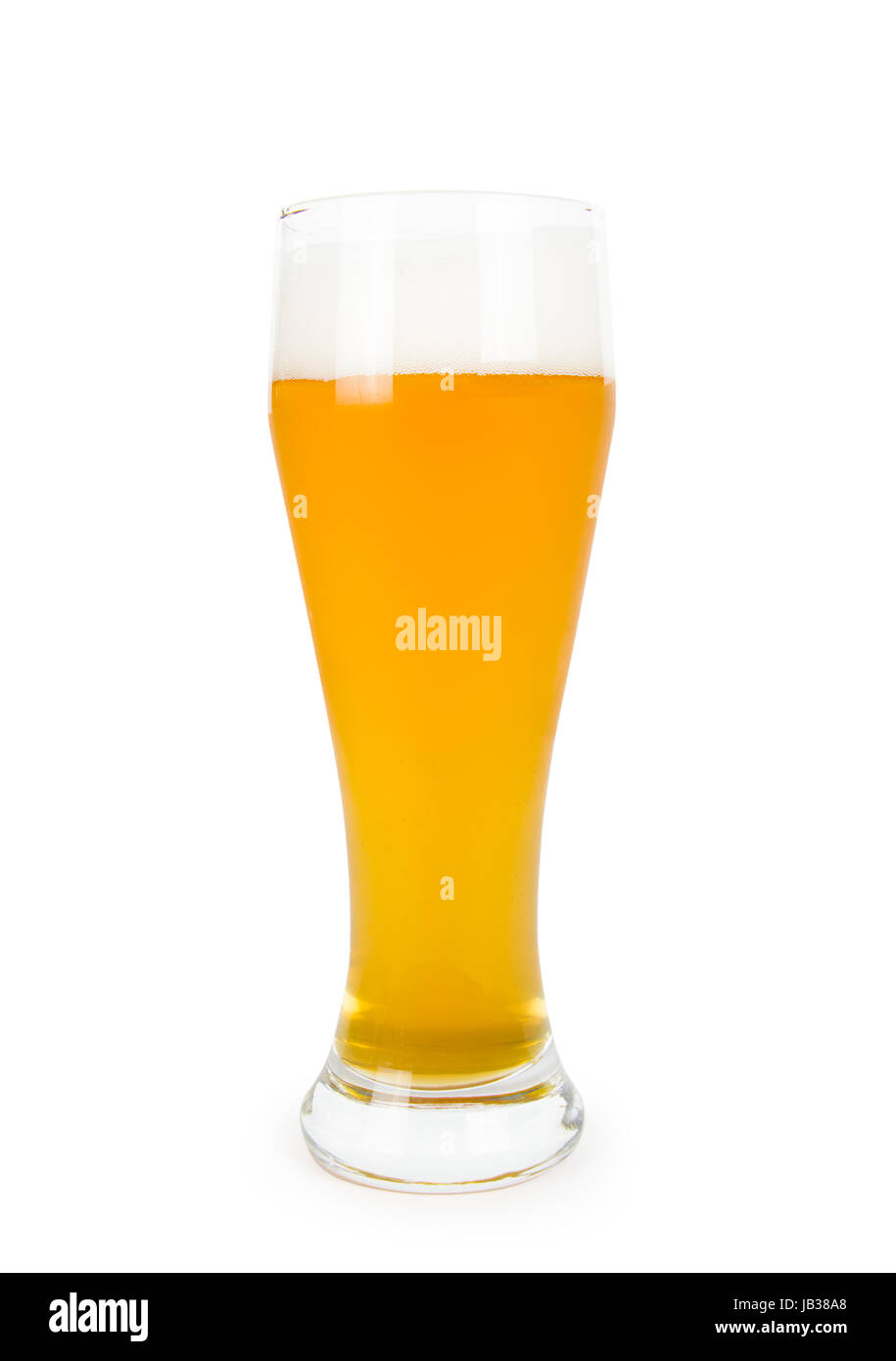 Glas Licht gefiltert Lagerbier auf weißem Stockfoto