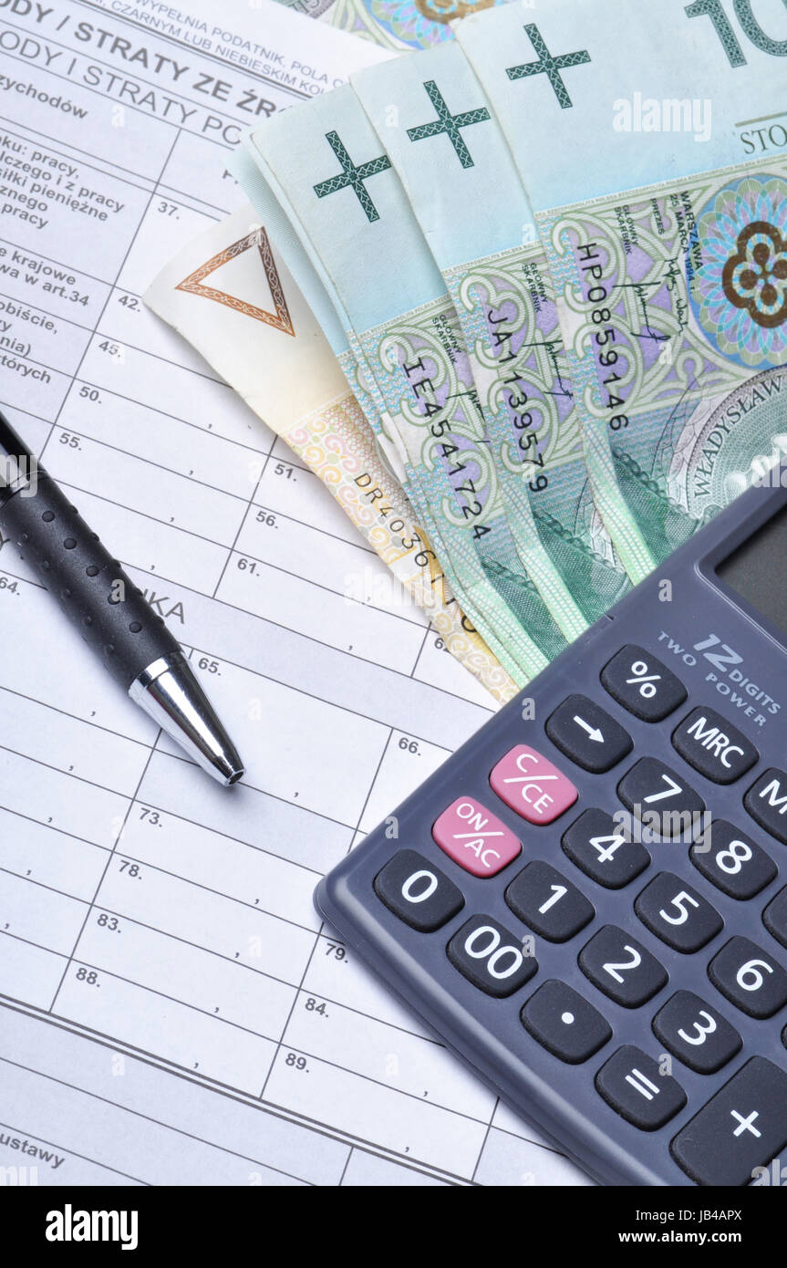 Polnische Steuerformulare, PIT-36 und PIT-37. Stockfoto