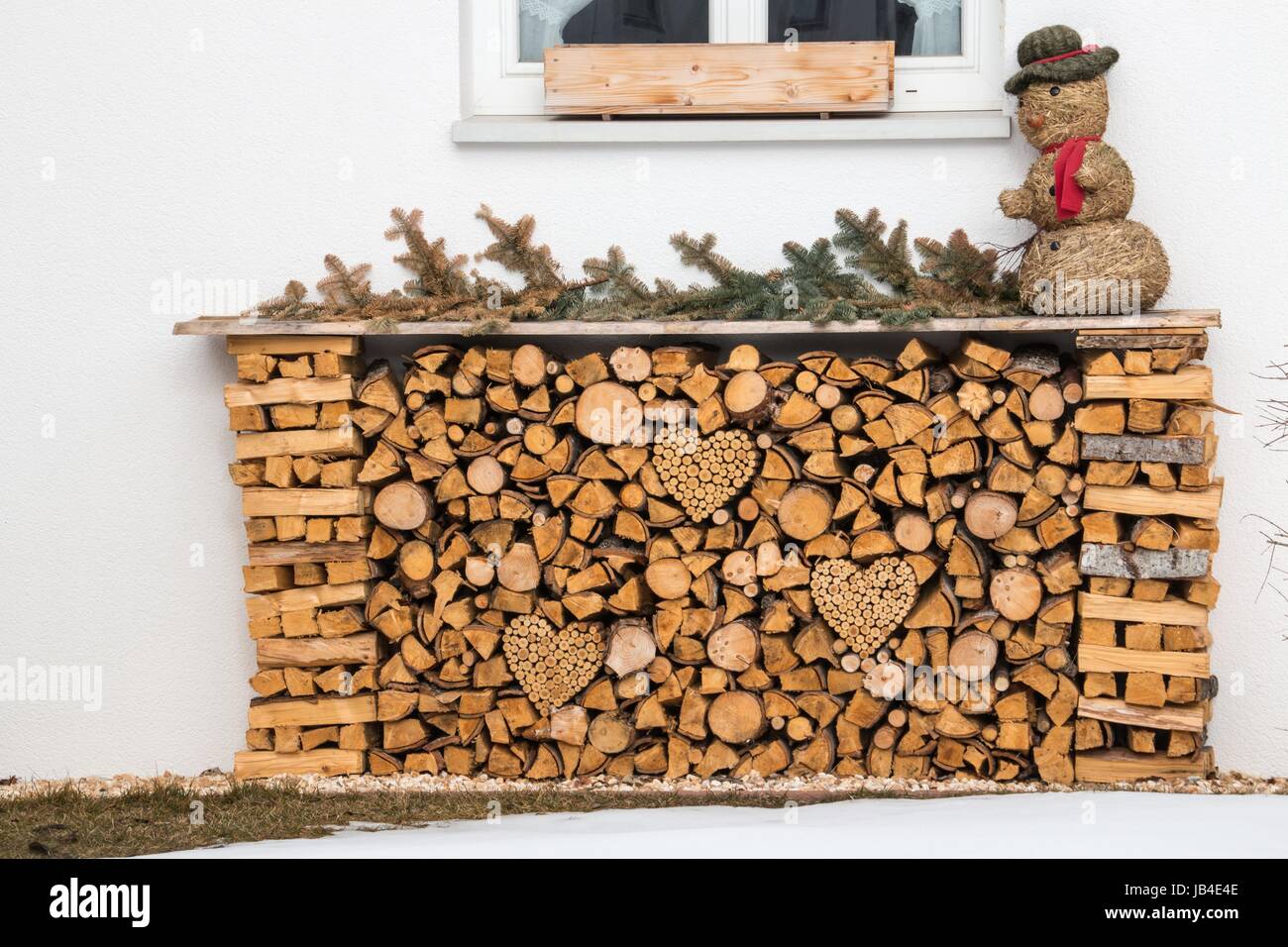 Herzförmiges holzstoss Stockfoto, Bild 144543070 Alamy