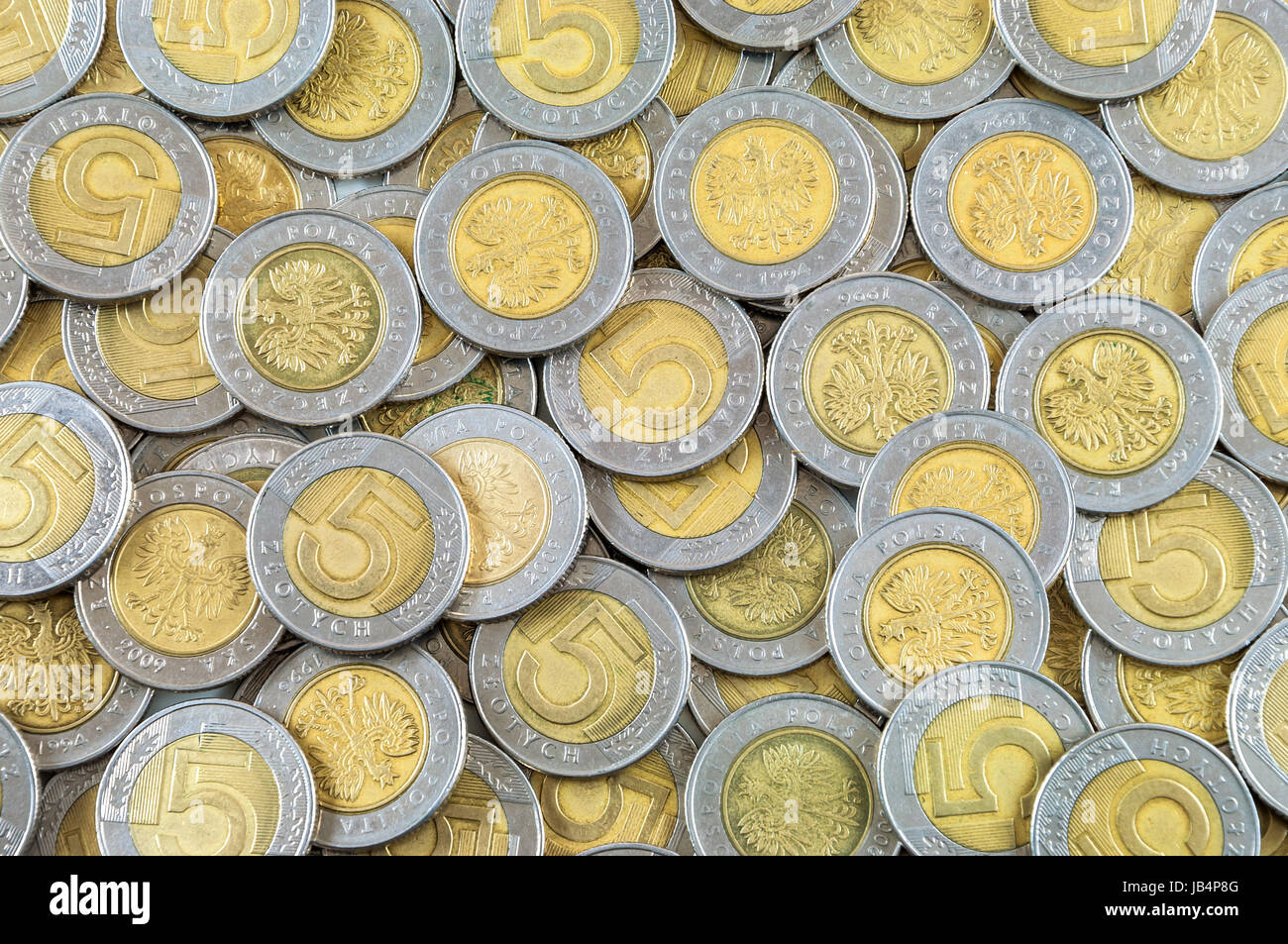 Hintergrund der fünf Zloty polnische Münzen gemacht Stockfoto