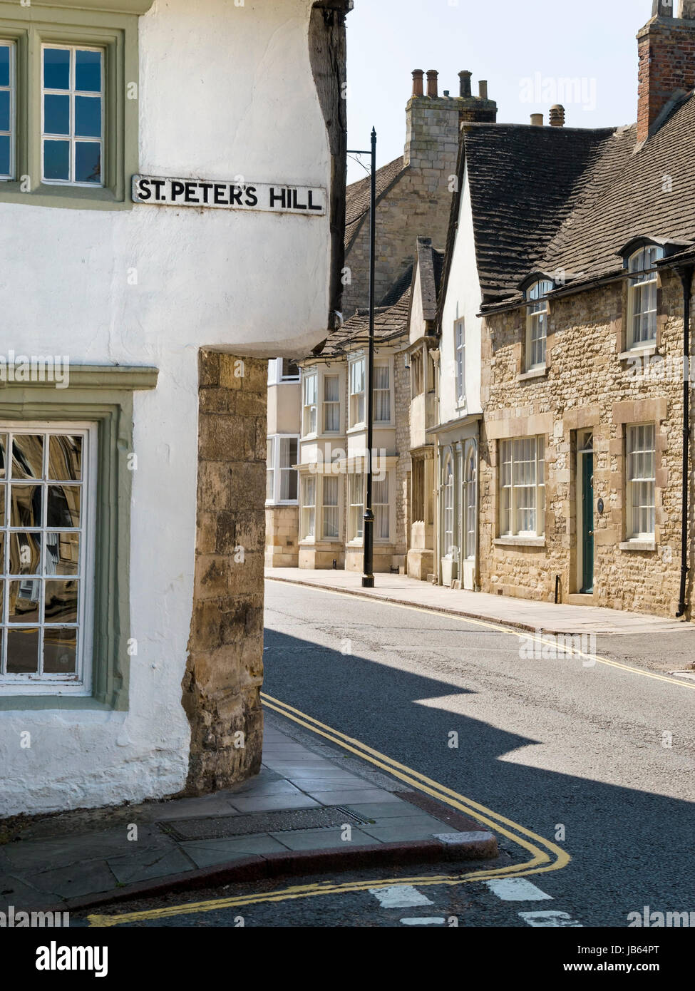 Straße der alten Stein Häusern, St Peters Hill, Stamford, England, UK Stockfoto