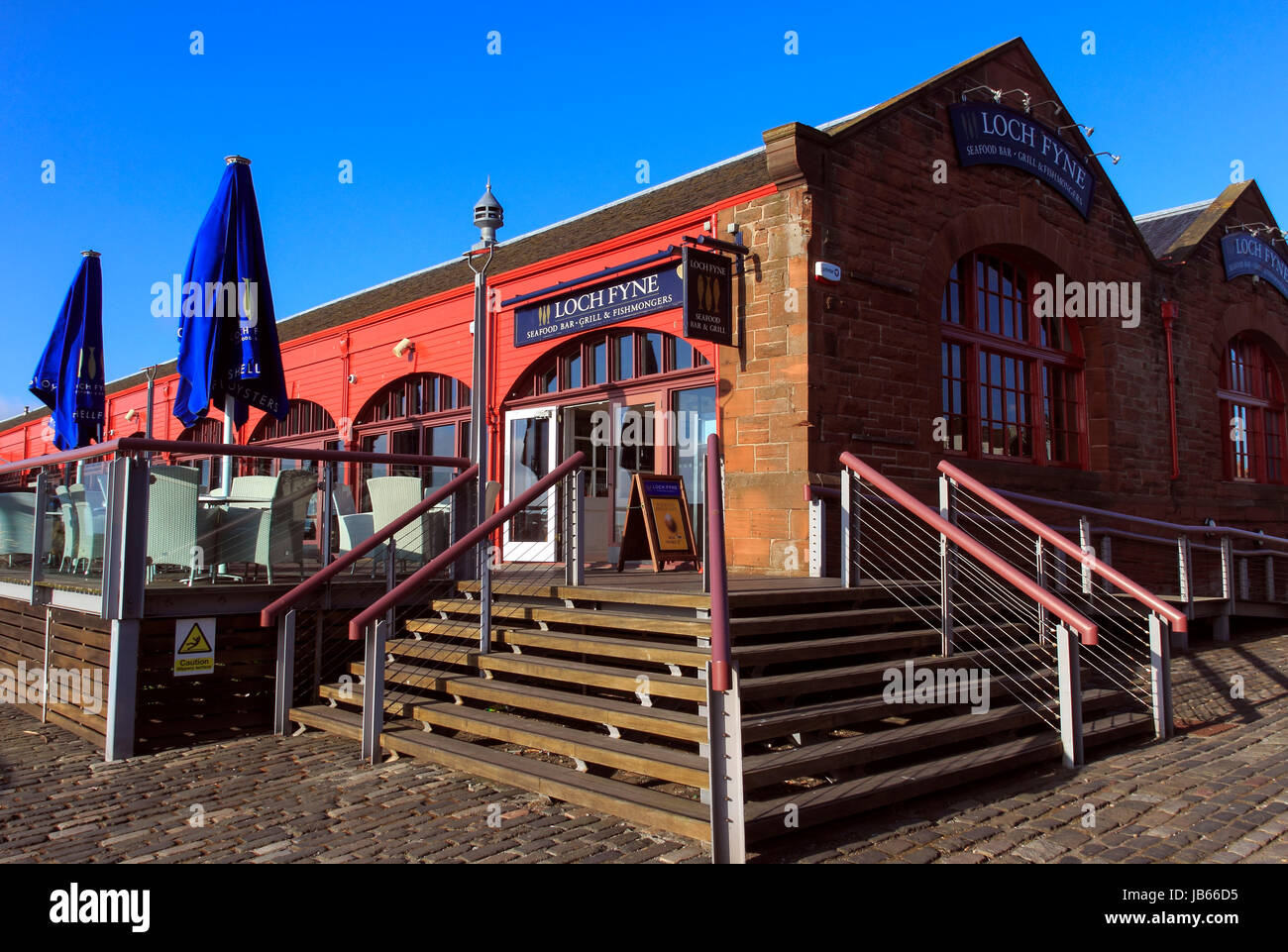 Loch Fyne Seafood Restaurant in einem ehemaligen viktorianischen Fischmarkt, Newhaven, Edinburgh, Schottland, Großbritannien Stockfoto