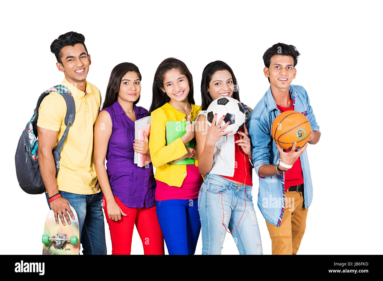 Indische Gruppe College Jungen und Mädchen Freunde zusammen Lächeln Stockfoto