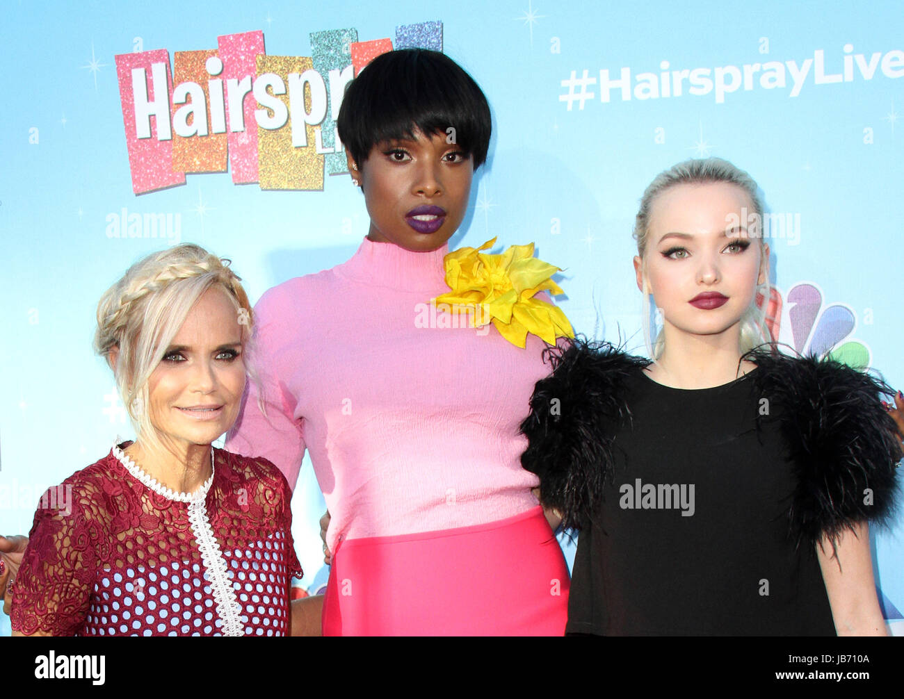 Kristin Chenoweth Dove Cameron Stockfotos Und Bilder Kaufen Alamy