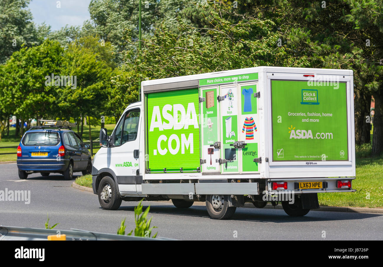 ASDA Essen Lieferwagen im Vereinigten Königreich. Stockfoto