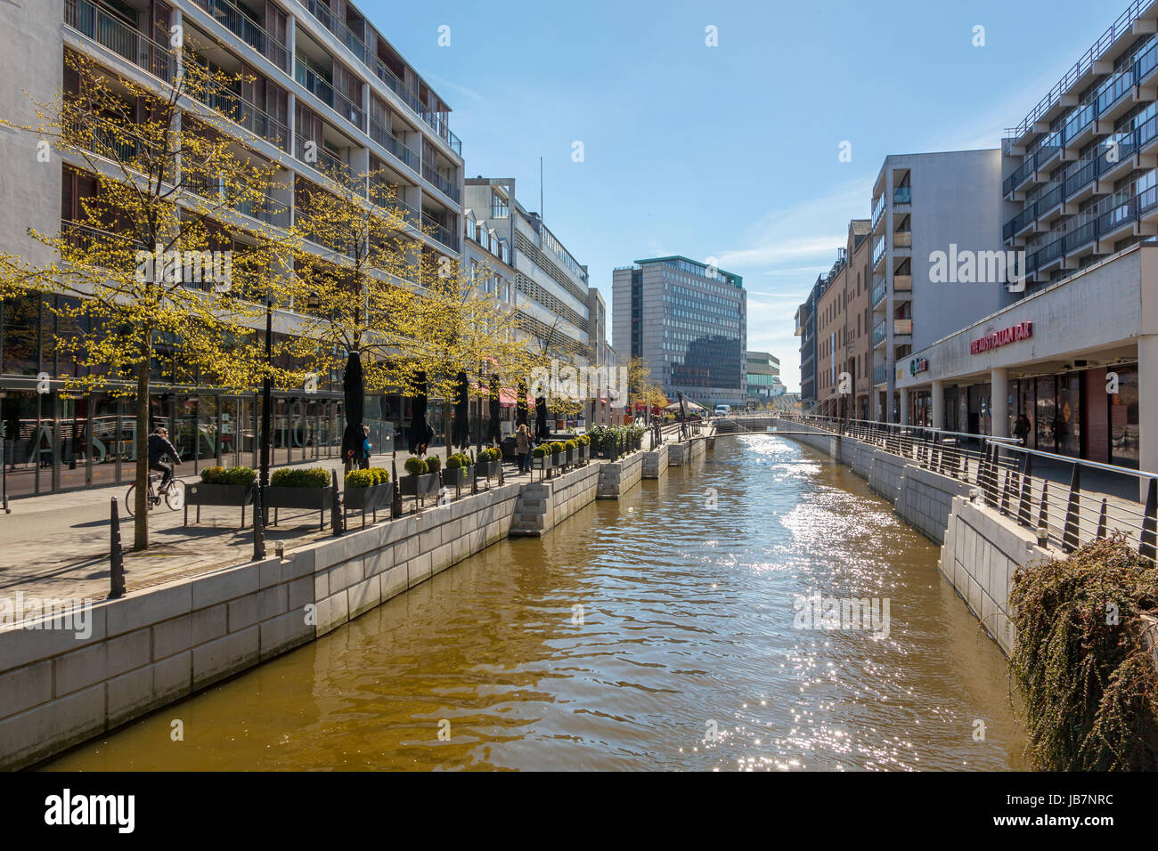 Aarhus, der Fluss fließt durch die dänische Stadt des gleichen Namens. Aarhus ist eine der Kulturhauptstädte Europas im Jahr 2017. Stockfoto