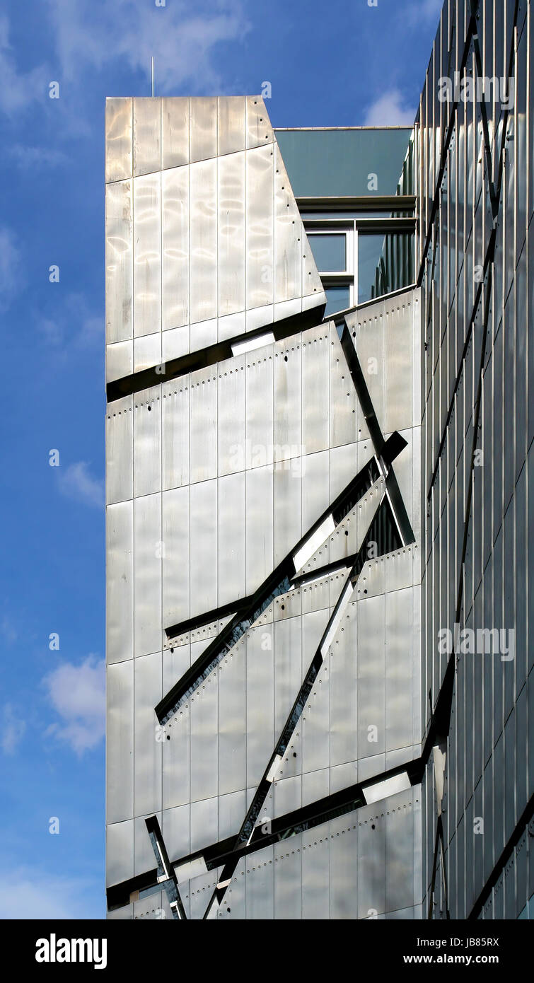 Fassade des jüdischen Museums in Berlin (Deutschland), Projekt des Architekten Daniel Libeskind Stockfoto